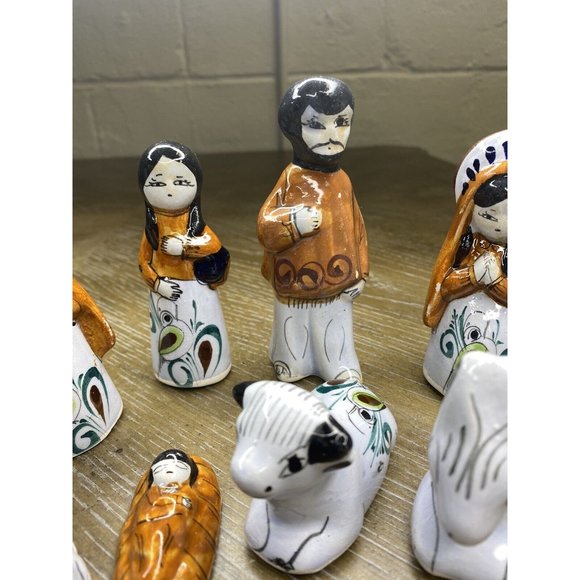 Mexican Folk Art 13 Pc NATIVITY SCENE Tonala Pottery Christmas Décor Green Brown - Picture 4 of 8